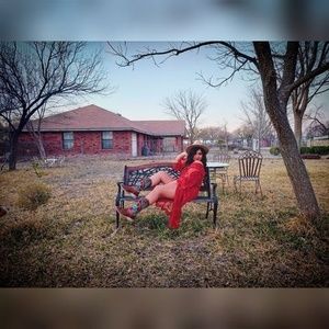 Meet your Posher, Yajaira